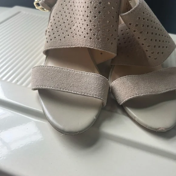 Cream Minimalist Perforated Sandals - Picture 3 of 5
